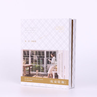 กล่องบรรจุภัณฑ์แฟนซีกระดาษแข็ง 1200gsm รีไซเคิลสำหรับบรรจุของขวัญ