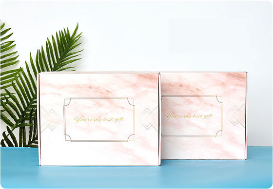 กล่องของขวัญกระดาษแข็งแพ็คแบน 800gsm พร้อมฝาปิดรูปร่างที่กำหนดเอง