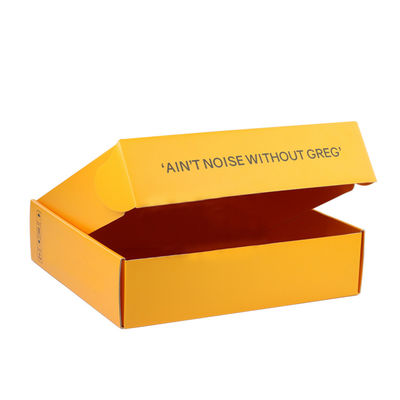 พับ Debossing Pantone CMYK กล่องของขวัญกระดาษ Woodfree
